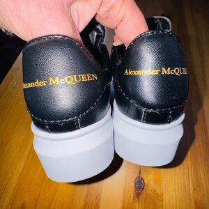 Kids sneakers
